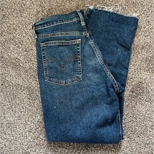Levi wedgie straight jeans